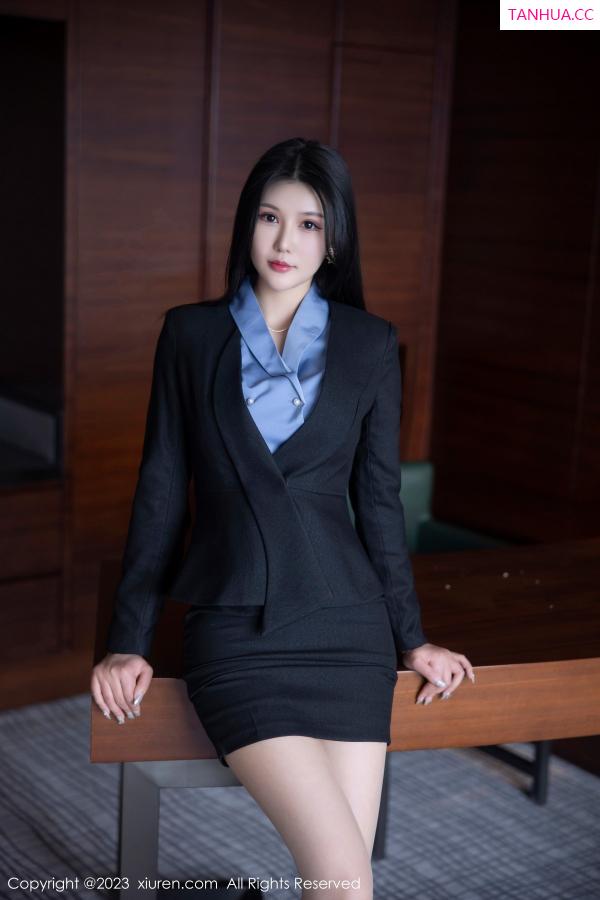   [XiuRen]高清写真图 2023.02.13 No.6254 圆圆酱 新人OL第14张图片